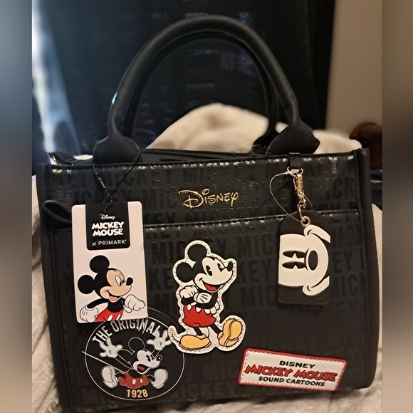 Disney X Primark Mickey Patchwork Bag With FREE Red Primark Card Holder - Picture 2 of 6
